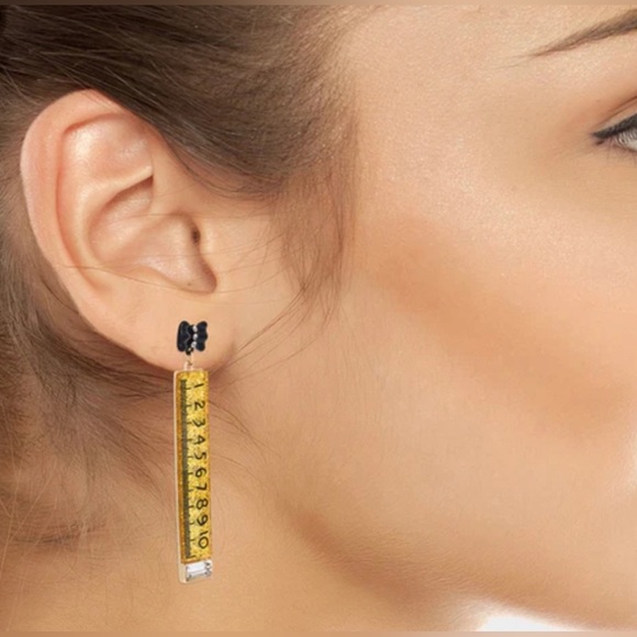 NWT ⚜️🖤⚜️ Betsey Johnson BACK TO COOL RULER DROP EARRINGS GOLD - Picture 2 of 8